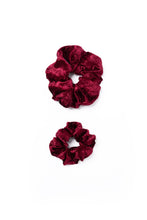 Charger l'image dans la galerie, Ruby Velvet Dreamy Scrunchie By Tr Scrunchies