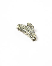 Charger l'image dans la galerie, New Moon Clip By Tr Pebble Clawclips