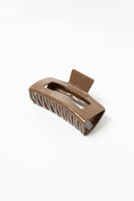 Charger l'image dans la galerie, XXL Dreamy Claw Clip Chocolate clawclips