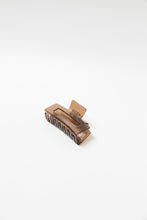 Load image into Gallery viewer, Large Dreamy Claw Clip Maple clawclips
