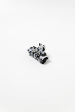 Load image into Gallery viewer, Small Dreamy Claw Clip Black Marble clawclips