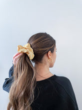 Load image into Gallery viewer, Hair Scrunchie