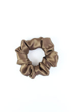 Charger l'image dans la galerie, Bronze Scrunchie