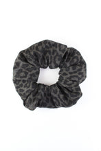 Charger l'image dans la galerie, Scrunchie by TR