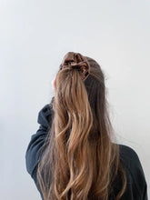 Load image into Gallery viewer, Dreamy Scrunchie