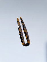 Load image into Gallery viewer, Dreamy Hair Fork Dark Tortoise Clawclips
