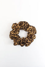 Load image into Gallery viewer, Jane Feel-Good Scrunchie
