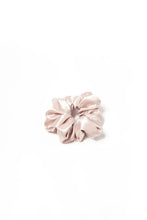 Load image into Gallery viewer, Pearl Dreamy Scrunchie By Tr Scrunchies