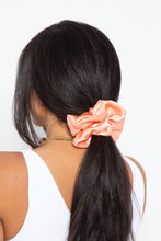 Charger l&#39;image dans la galerie, Tangerine Dreamy Scrunchie By Tr Scrunchies

