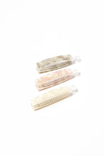 Load image into Gallery viewer, Banana Clip by TR
