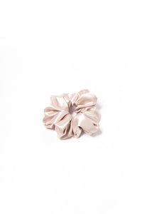 Pearl Dreamy Scrunchie By Tr Scrunchies