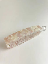 Load image into Gallery viewer, Banana Clip By Tr Beverly Pink Clawclips
