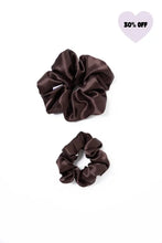 Charger l'image dans la galerie, Coffee Dreamy Scrunchie By Tr Scrunchies
