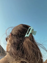 Load image into Gallery viewer, Seafoam Dreams
