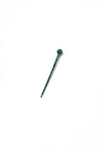 Load image into Gallery viewer, Dreamy Hair Wand Emerald Clawclips
