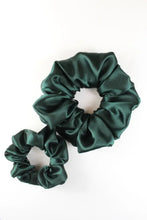 Load image into Gallery viewer, Emerald Dreamy Scrunchie By Tr Scrunchies
