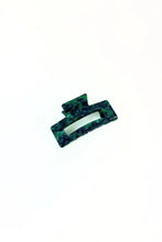 Load image into Gallery viewer, Large Dreamy Claw Clip Emerald Clawclips

