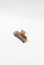 Load image into Gallery viewer, Large Dreamy Claw Clip Maple clawclips
