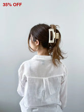 Load image into Gallery viewer, Large Dreamy Claw Clip 2
