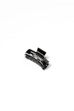 Load image into Gallery viewer, Medium Dreamy Claw Clip Black Clawclips
