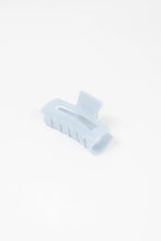 Load image into Gallery viewer, Medium Dreamy Claw Clip - Blue Baby - M
