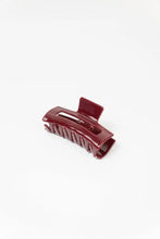 Load image into Gallery viewer, Medium Dreamy Claw Clip - Bordeaux - M
