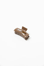 Load image into Gallery viewer, Medium Dreamy Claw Clip Chocolate clawclips
