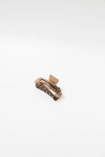 Load image into Gallery viewer, Medium Dreamy Claw Clip Maple clawclips
