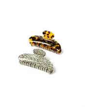 Load image into Gallery viewer, New Moon Clip By Tr Clawclips
