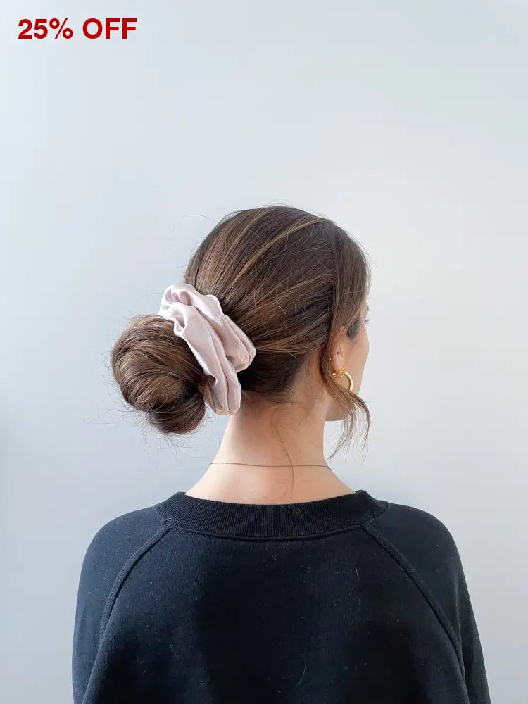 Pearl Dreamy Scrunchie