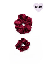 Charger l'image dans la galerie, Ruby Velvet Dreamy Scrunchie By Tr Scrunchies
