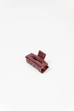 Load image into Gallery viewer, Small Dreamy Claw Clip - Bordeaux - S
