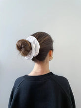 Charger l'image dans la galerie, Snow White Dreamy Scrunchie
