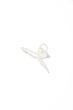 Load image into Gallery viewer, Tr X Bethany Twist Claw Clip Silver Rope Clawclips
