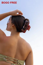 Load image into Gallery viewer, Tr X Bethany Xl Claw Clip Clawclips
