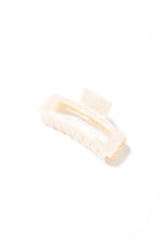 Load image into Gallery viewer, Tr X Bethany Xl Claw Clip Cr√®me Clawclips
