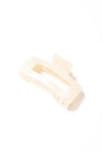 Load image into Gallery viewer, Tr X Bethany Xxl Claw Clip Clawclips
