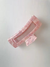 Charger l&#39;image dans la galerie, Xl Dreamy Claw Clip Cotton Candy Clawclips
