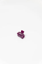 Load image into Gallery viewer, XS Dreamy Claw Clip - Fig - XS
